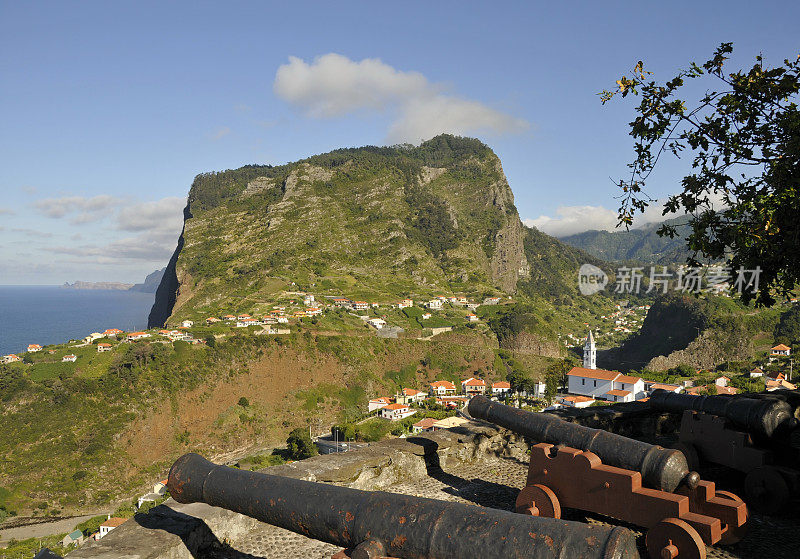 马德拉岛的Penha de Aguia和Faial村